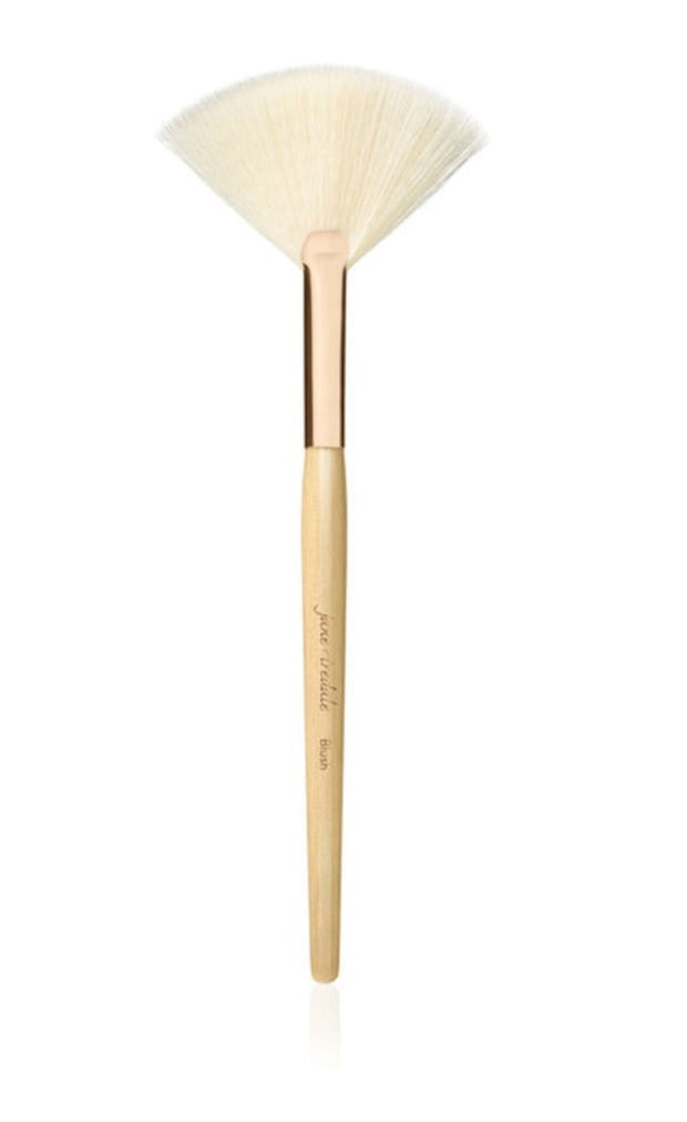 Jane Iredale Fan Brush for highlighter, bronzer and blusher