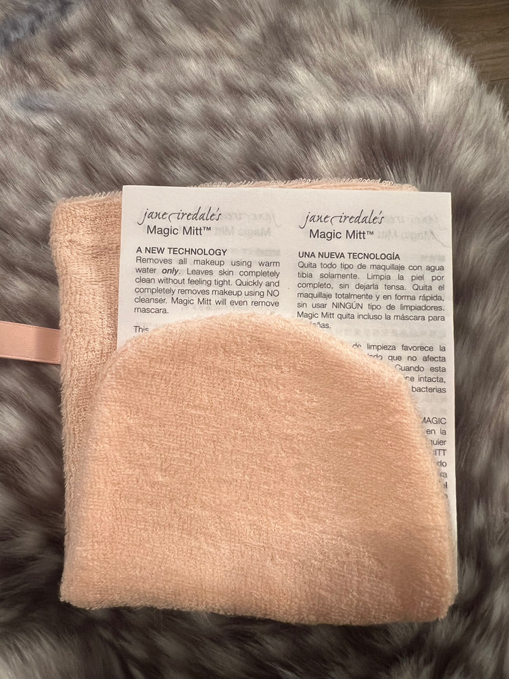 Jane Iredale Magic Mitt - The Yvette Clinic